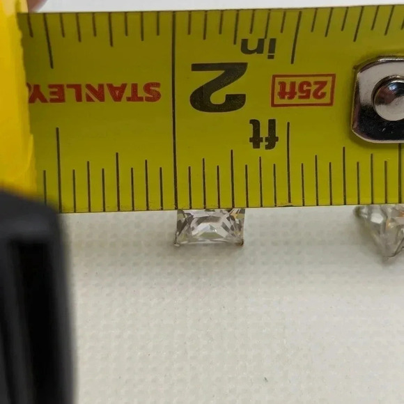 925 studs - Picture 3 of 3